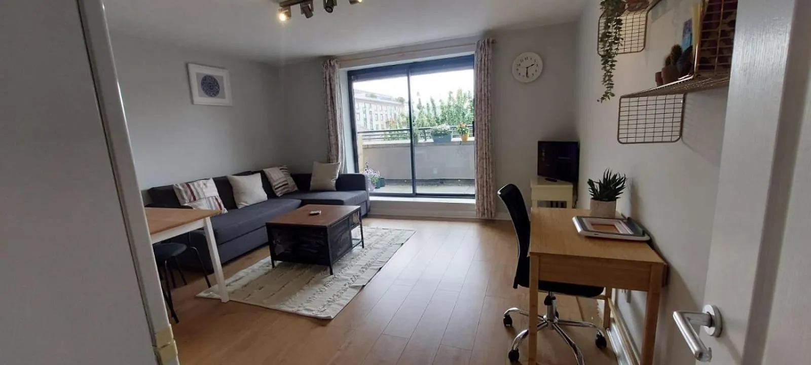 Spacious 1Bd In City Centre 9Mins To Jervis Dublin Lejlighed